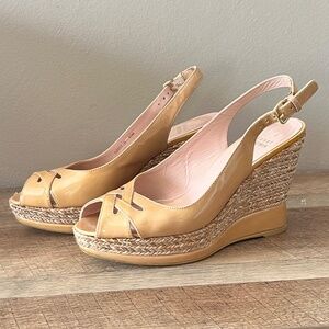 STUART WEITZMAN Women's Tan Patent Leather Wedge Sandals ~ Ladies Size 6.5